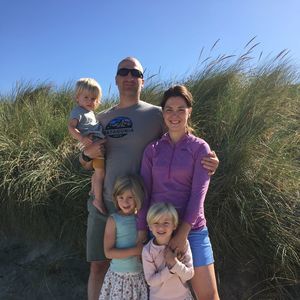 Meet your Posher, Elisa